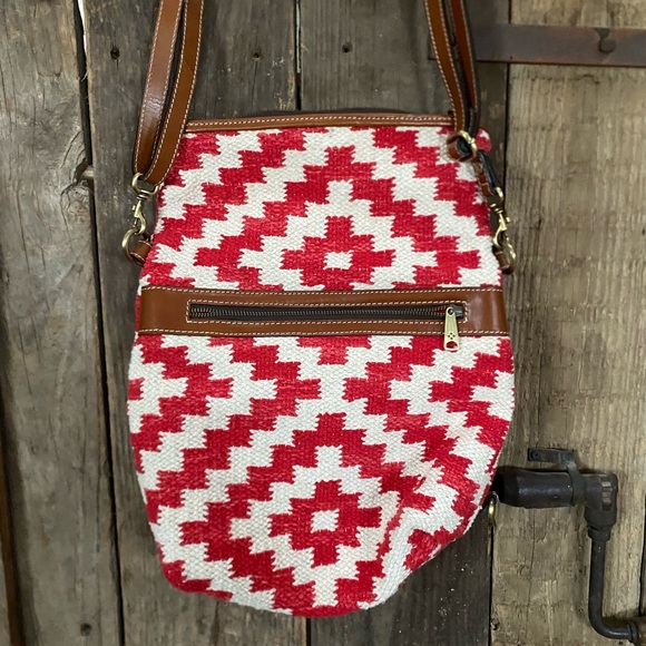Patricia Nash Casoli Convertible Woven Leather Backpack Crossbody Red Cream main image 14